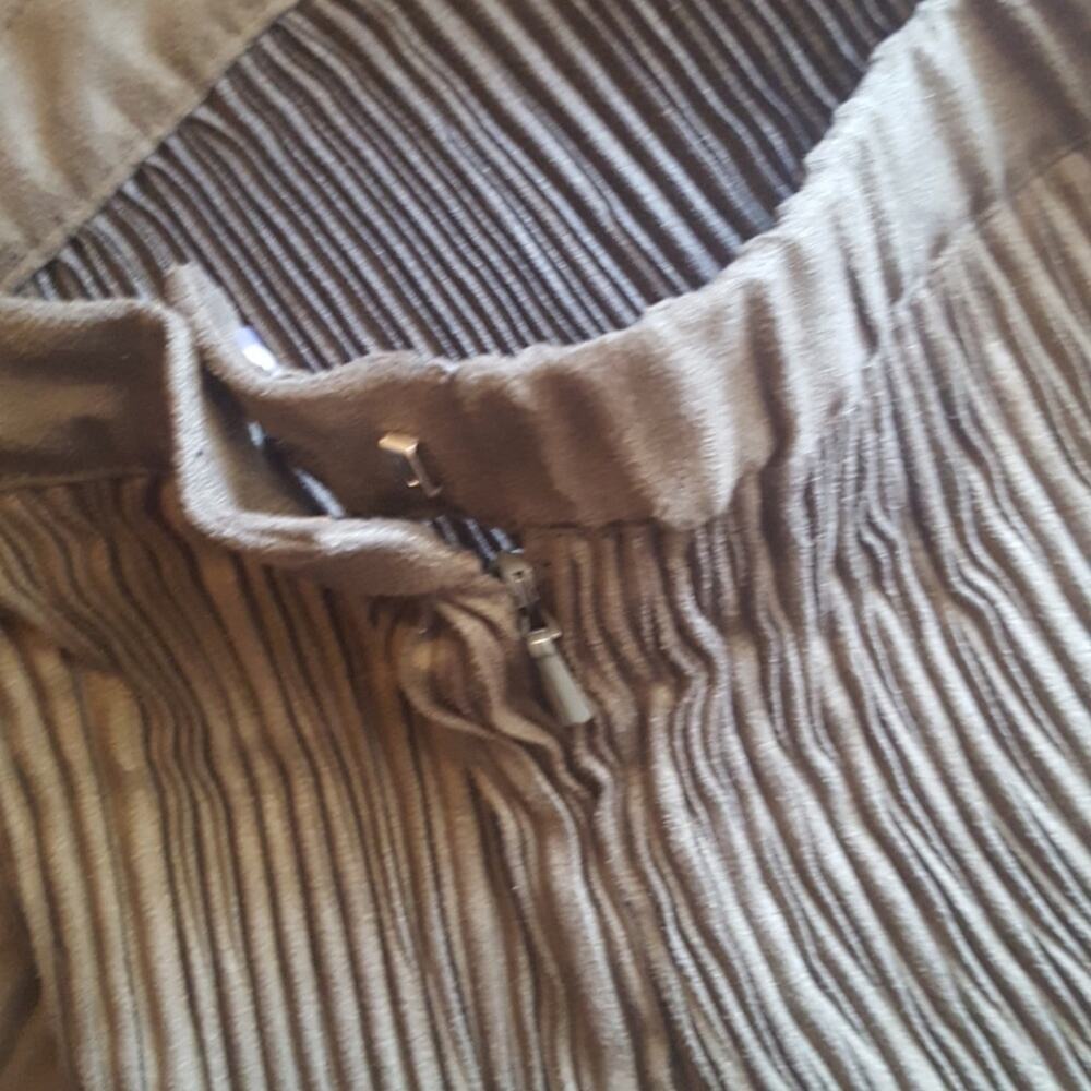 Adorable Coldwater Creek Crinkle Skirt - Picture 4 of 6